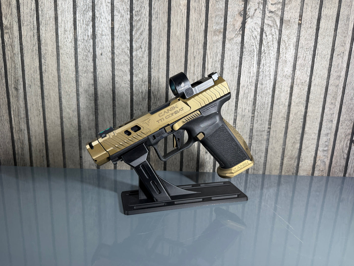 Universel Pistal Display Stand